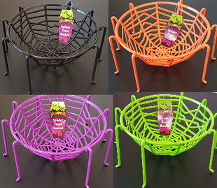 Gnosey Gnomes "Bespoke Handmade Spooky Gnosey Gnomes" by Sar'anne with Free Treat Basket - siopashop.ie